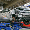 車両前端から徐々に変形させ衝突エネルギーを吸収していく思想で車両を作っている