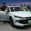 中国で日本車キラーと呼ばれるBYDの『秦 L DM-i』