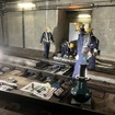 都営地下鉄異常時総合訓練：ポイントのロッドの交換