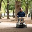 LIFEHUBの次世代電動車いす「AVEST」