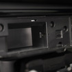 パネルを開くとケーブルの収納可能なスペースとなっていて、USB Type-Cの急速充電対応ポートがある