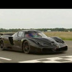 ［動画］覆面レーサーは誰だ！…フェラーリ FXX の凄い走り