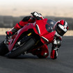 史上最軽量のドゥカティ パニガーレ、新型『V2』発表…EICMA2024