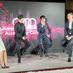 向かって右からシェーパース社長、内村航平、片岡千之助、司会