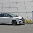 充電する日産 リーフNISMO