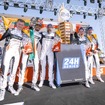 BMW『M4 GT3 EVO』がドバイ24時間レースで総合優勝