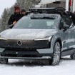 ボルボ EX30クロスカントリー 市販型のプロトタイプ