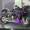 『ストリートファイター6』とコラボレーションした『GSX-8R Tuned by JURI』（大阪モーターサイクルショー2025）