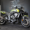 「BEAMS CULTUART」とのコラボカスタムのHONDA CB1000F meets GUCCIMAZE（大阪モーターサイクルショー2025）