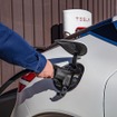 ジェネシスの米国向けのEVがテスラの北米充電規格(NACS)に対応