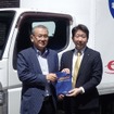 SBSホールディングス本社での、初号車引渡し式