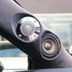 Aピラーにはツイーター（RCX050）とミッドレンジ（RCX080）をインストールする。オーナーも自慢の目立つデザインとなった。