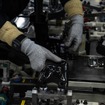 組立工程 足廻り部品組付け（GRファクトリー）