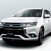 三菱『アウトランダーPHEV』（先代）