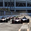 ターン15を抜けたストレート。ふだんは駐車場アクセス道路（東京 E Prix 2024）　(c) Formula E
