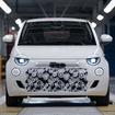 フィアット『500ハイブリッド』新型の先行生産車両