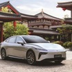 東風汽車のEVブランド「eπ（イーパイ）」『007』の2025年モデル