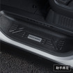 装着例：助手席左