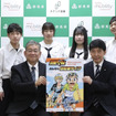 締結式当日の様子（山本一太群馬県知事、松田進TMF理事、伊勢崎清明高校 リベラルアーツ同好会