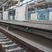 新宿線下り線（奥が所沢方面）