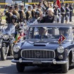 イタリア共和国建国記念日の式典で、セルジョ・マッタレッラ大統領が大統領専用車のランチア『フラミニア』に乗車してパレード