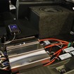 信号系と電源系のケーブルの取り回しなどを考慮したユニットのレイアウトを計画したのもこのクルマの製作上のポイント。