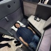 ANAの THE Room FX はBluetoothオーディオ接続にワイヤレスチャージまでできる国際線ビジネスクラスの新シート
