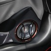 フロントスピーカーにはDS-SA1000をチョイス、これまで3ウェイも経験したオーナーだったがあえて2ウェイの高級機を狙った。