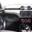 上質なグリルデザインを持つDS-SA1000を車内にインストールするだけでインテリアのイメージは大きく変わった。