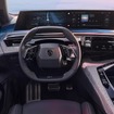 プジョー 3008 新型（ハイブリッド）