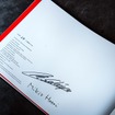 ル・マン24時間レースで優勝したマクラーレン『F1 GTR』を収めた写真集「Jet Black 59」