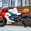 元世界王者ウェイン・レイニーに贈られた特別な『XSR900 GP』