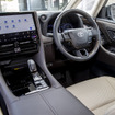 トヨタ アルファード の運転席