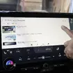 プリインストールされているコンテンツは全てタッチパネルでの操作が可能