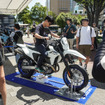 新型『DR-Z4S』『DR-Z4SM』が展示された「スズキ モーターサイクルコレクション2025」（7月19日）