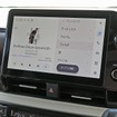 音楽プレイヤーは純正ディスプレイオーディオをそのまま利用している。曲操作からボリュームまでをシンプルに一元管理できる。