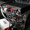 フロント3ウェイをマルチアンプシステムでドライブするのはファスのパワーアンプであるAP2.50n。3台を積層して設置した。