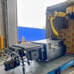 コンテナから荷降ろしするRockyOne