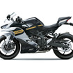 カワサキ Ninja ZX-4R SE（パールロボティックホワイト×メタリックスパークブラック）