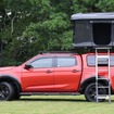 いすゞ『D-MAX』の純正アクセサリーとしてARB製の電動アルティチュード・ルーフトップテントを設定
