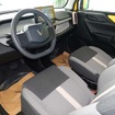 VF3の運転席周り。インフォテイメントシステムはApple CarPlayとAndroidAutoに対応。エアコンは標準装備だ