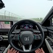 ハンズオフ機能は濃霧の高速道路でも安定して動作した（POVカメラで撮影）