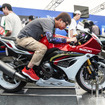スズキ GSX-R1000Rと青木タカオ氏（鈴鹿8耐2025）