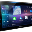 「Apple CarPlay」と「Android Auto」のワイヤレス接続に対応した市販ディスプレイオーディオの一例（カロッツェリア・DMH-SF900）。