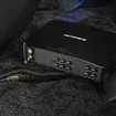 入力（4 ch） / RCA （4 ch） / Bluetooth オーディオ、出力はスピーカー出力（4 ch）、プリアウトRCA出力（6 ch）を搭載