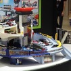 タカラトミー・グランドモールトミカビル（トミカ55周年記念特別仕様）。日本おもちゃ大賞2025エアクション部門大賞