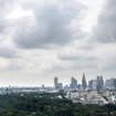 国立競技場上空のブルーインパルス。東京パラリンピック2020記念（2021年8月）