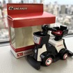 大阪・関西万博会場で、抽選でもらえるダイハツ e-SNEAKER のミニカー