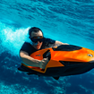 ランボルギーニとCAYAGOが共同開発した水中スクーター「SEABOB SE63」