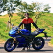 ヤマハ YZF-R25と伊丹孝裕氏